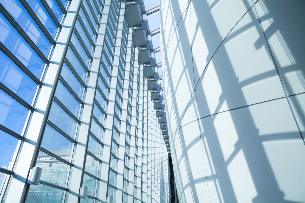 如何利用智能建筑技術實現節能減排？